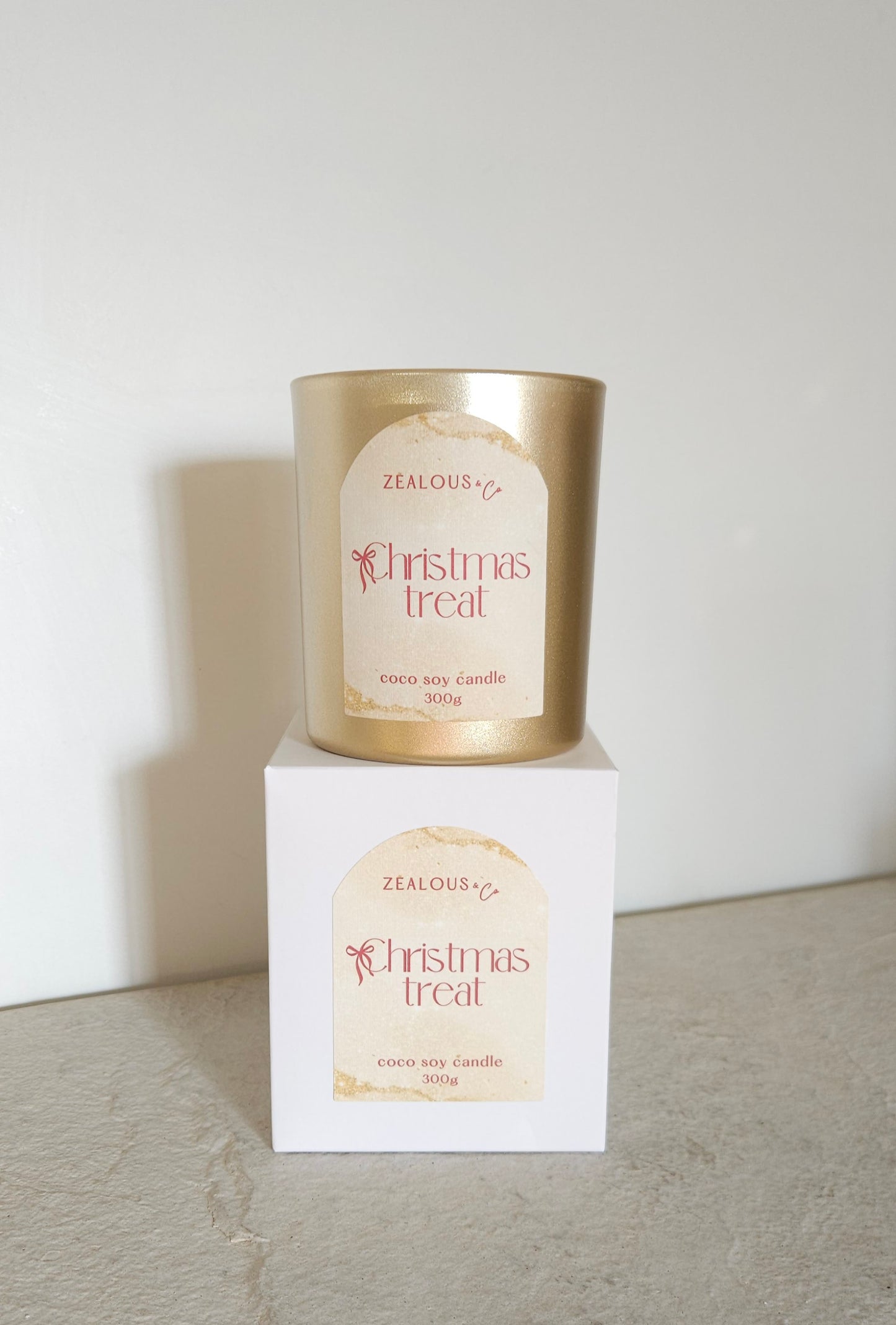 Christmas Treat 300g candle